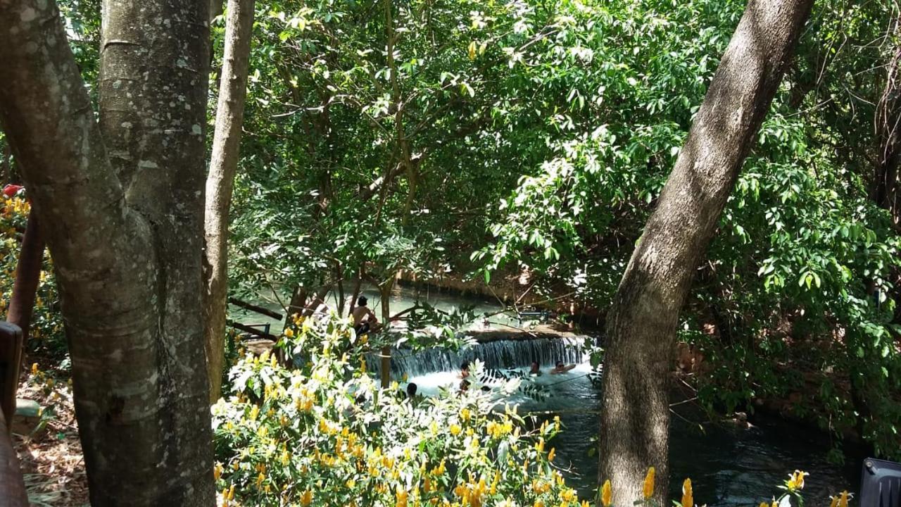 Aguas Da Serra Com Acesso Ao Rio E Vista Pra Serra Rio Quente Kültér fotó