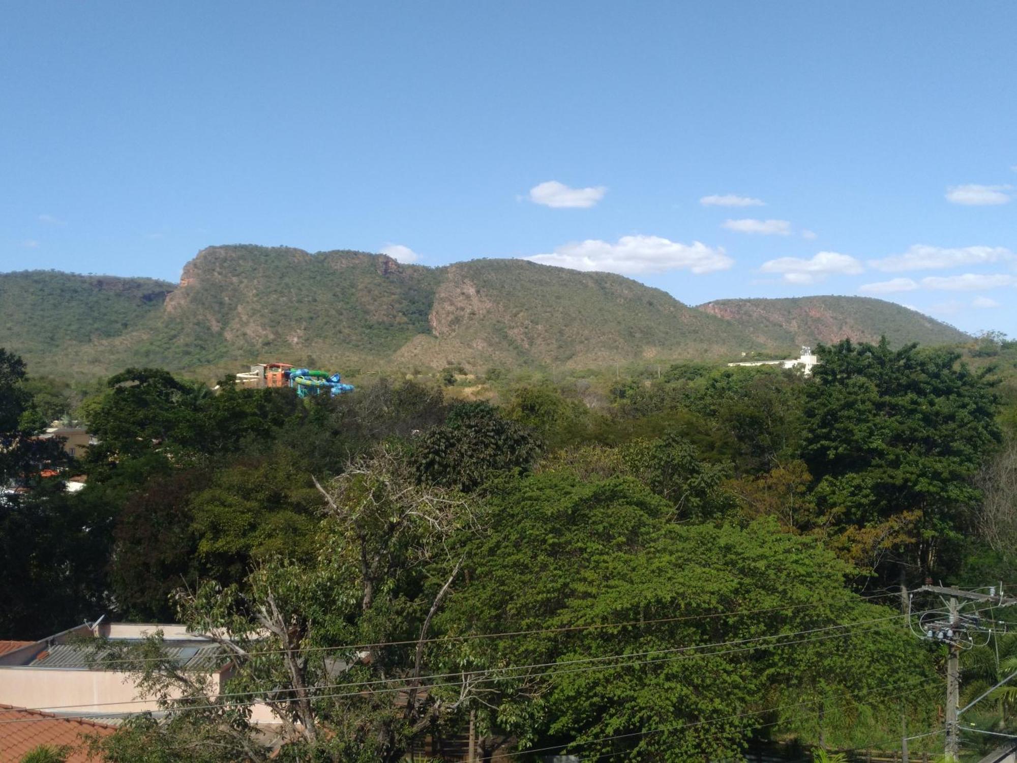 Aguas Da Serra Com Acesso Ao Rio E Vista Pra Serra Rio Quente Kültér fotó